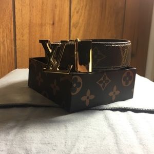 Louis Vuitton 26” brown patterned women’s belt